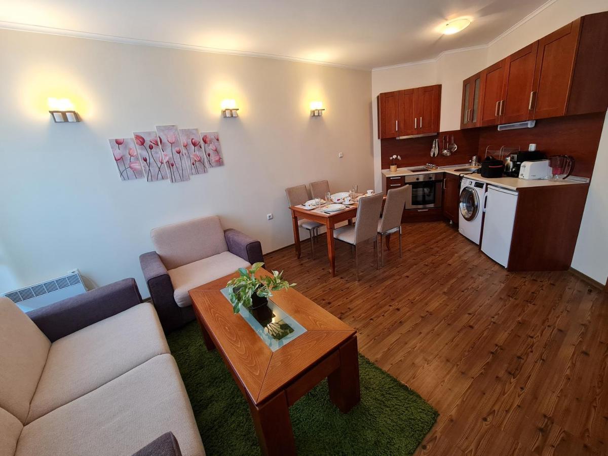 Bansko Vibes Apartments - Flora Boutique ภายนอก รูปภาพ